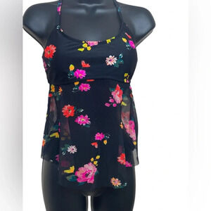 NWT|| Floral Tankini Bathing Suit Top. With mesh on bottom. Size Medium.